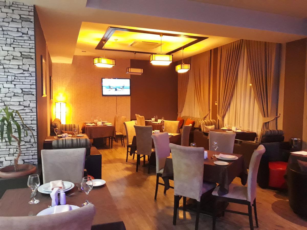 Caspian Ulduz Hotel Baku Exterior photo
