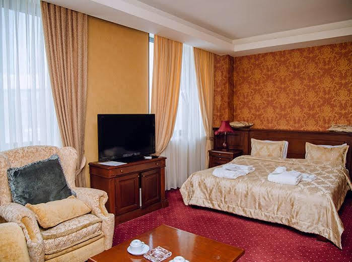 Caspian Ulduz Hotel Baku Exterior photo
