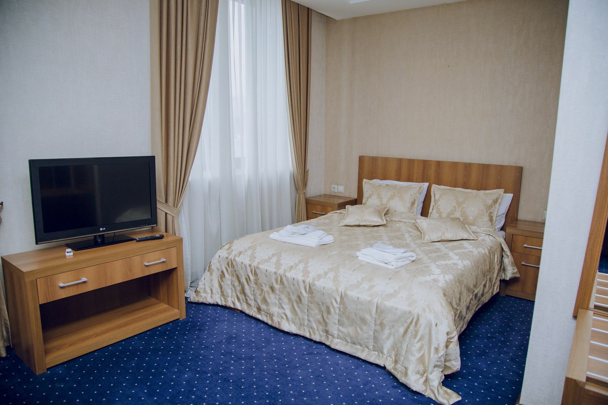 Caspian Ulduz Hotel Baku Exterior photo